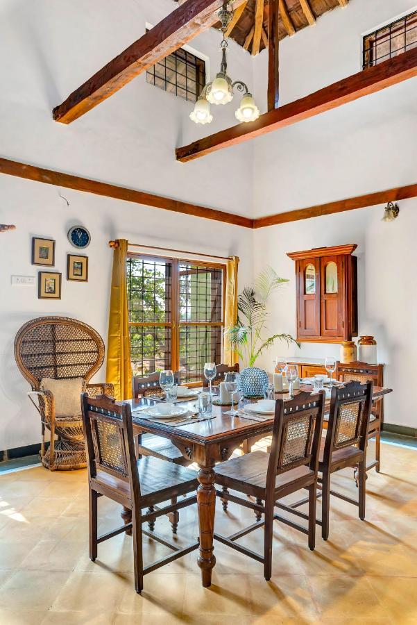Saffronstays Laburnum House, Wada - Palghar Bagian luar foto